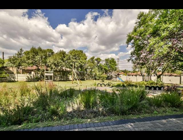 4 BEDROOM HOUSE FOR SALE IN SANDOWN